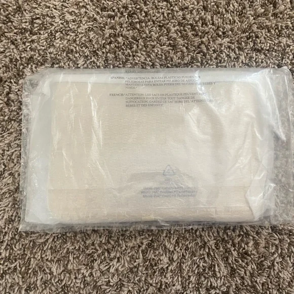 NWT ♠️ Kate Spade ♠️ Picnic In The Park Large Zip Pouch - Picture 6 of 6